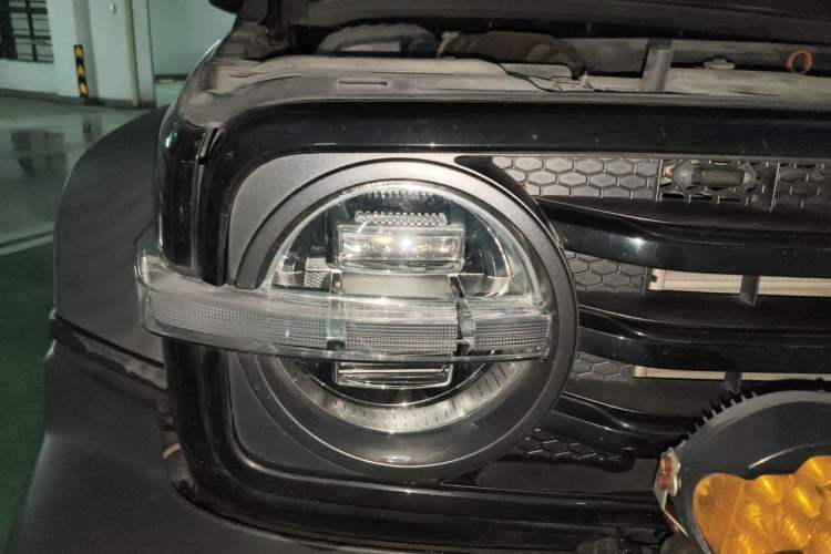 Used Tank 300 2021 Off-Road Edition 2.0T Challenger Right Front Headlight