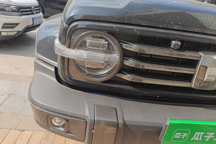 Used Tank 300 2021 City Edition 2.0T—Truly Stylish Right Front Headlight