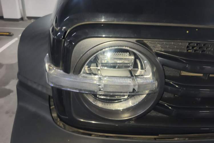 Used Tank 300 2021 Off-Road Edition 2.0T Challenger Right Front Headlight