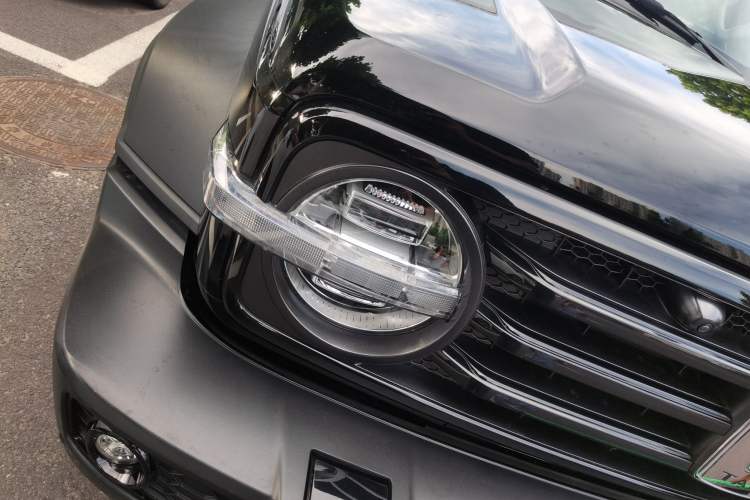 Used Tank 300 2021 Off-Road Edition 2.0T Challenger Right Front Headlight