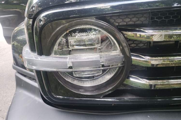 Used Tank 300 2021 City Edition 2.0T—Truly Stylish Right Front Headlight