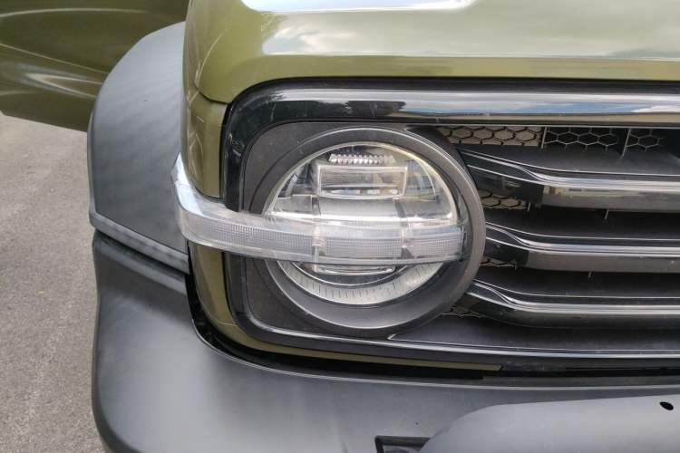 Used Tank 300 2021 Off-Road Edition 2.0T Challenger Right Front Headlight