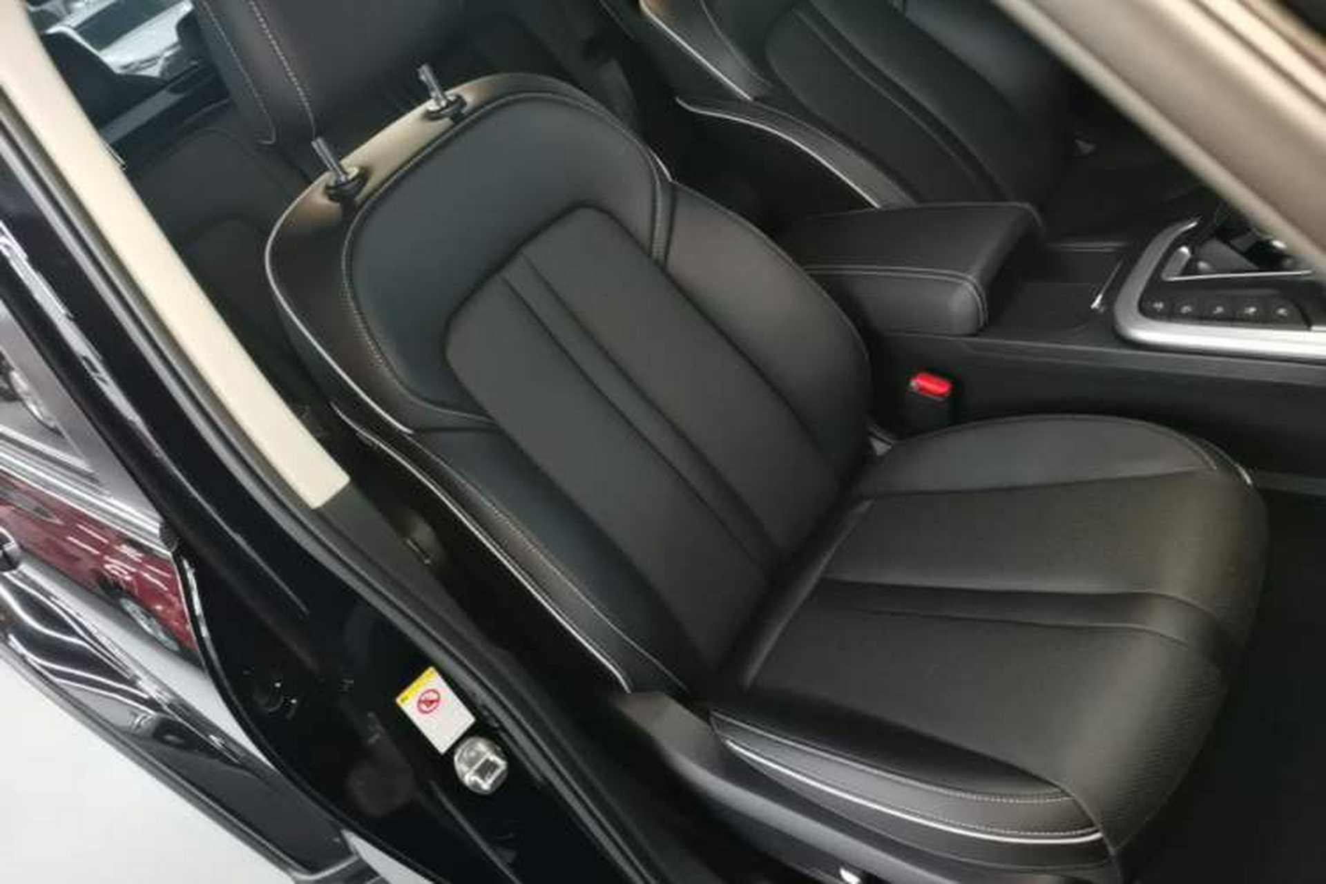 Used Tank 300 2021 City Edition 2.0T My Vision Model Right Front Seat