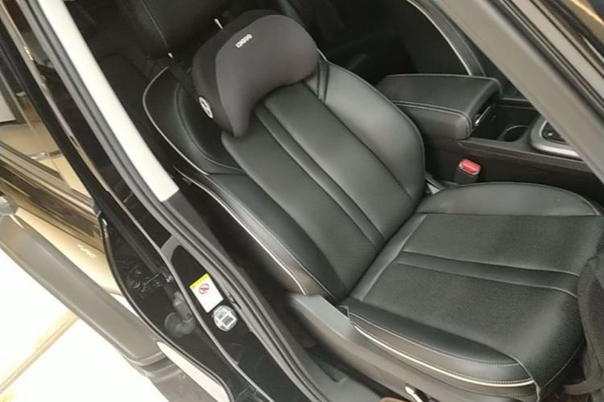 Used Tank 300 2021 Off-Road Edition 2.0T Conqueror Right Front Seat