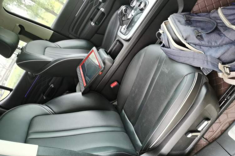 Used Tank 300 2021 Off-Road Edition 2.0T Conqueror Right Front Seat