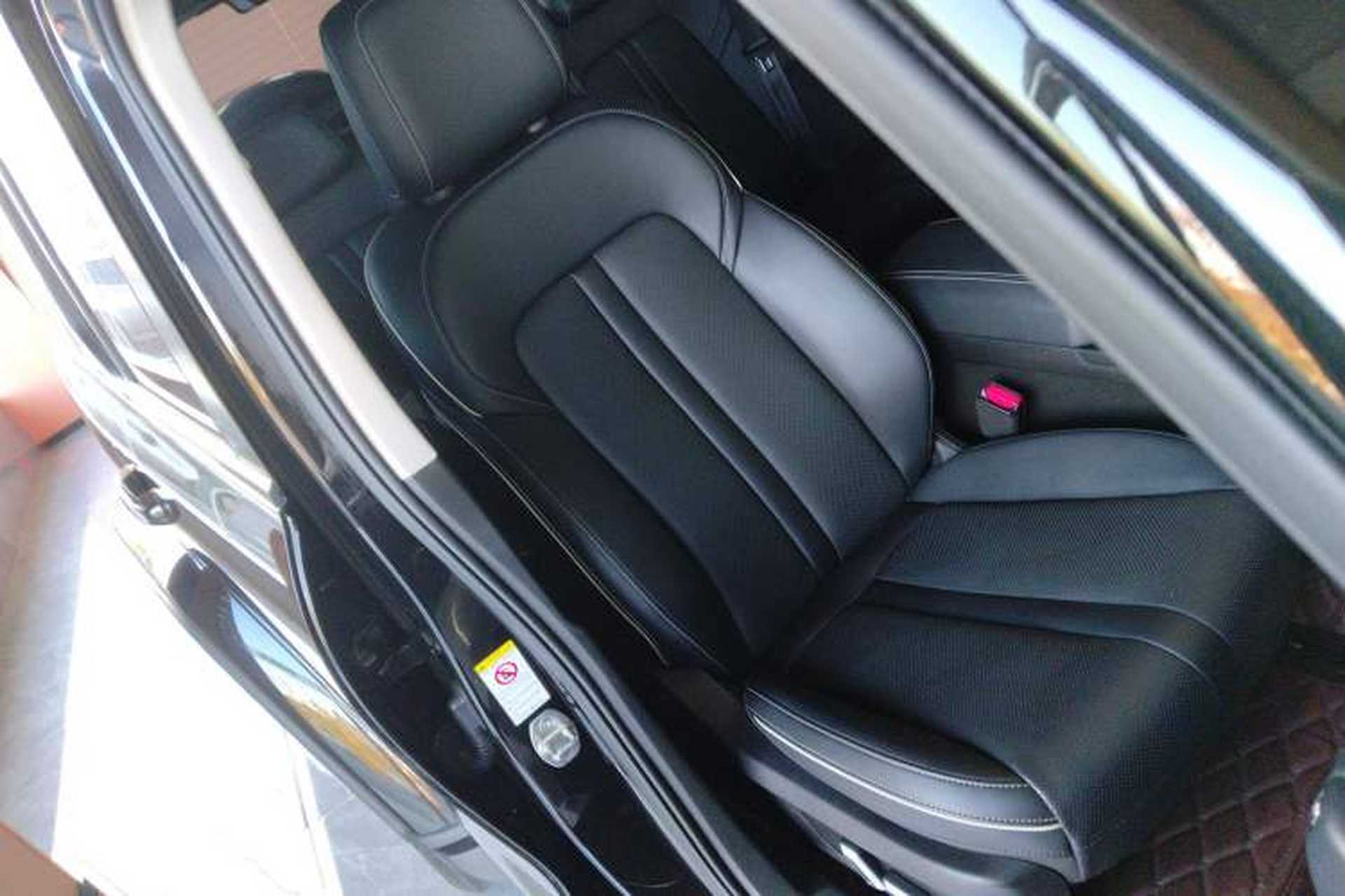 Used Tank 300 2021 City Edition 2.0T—Truly Stylish Right Front Seat