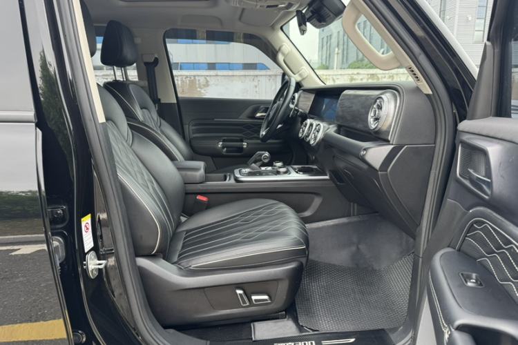 Used Tank 300 2021 Off-Road Edition 2.0T Challenger Right Front Seat