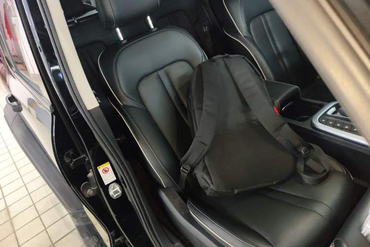 Used Tank 300 2021 Off-Road Edition 2.0T Conqueror Right Front Seat