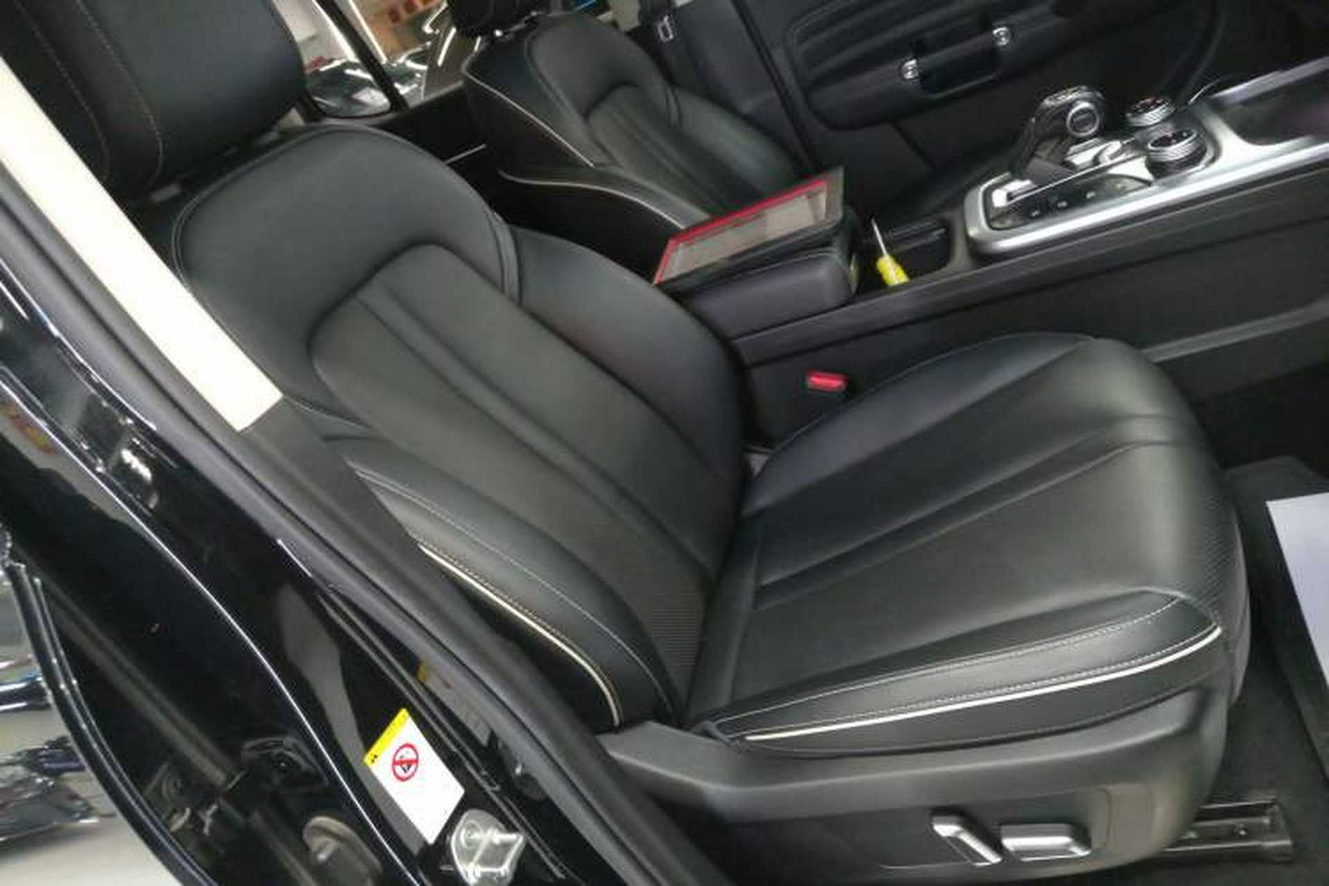 Used Tank 300 2021 Off-Road Edition 2.0T Conqueror Right Front Seat