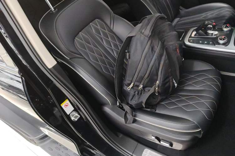 Used Tank 300 2021 Off-Road Edition 2.0T Challenger Right Front Seat