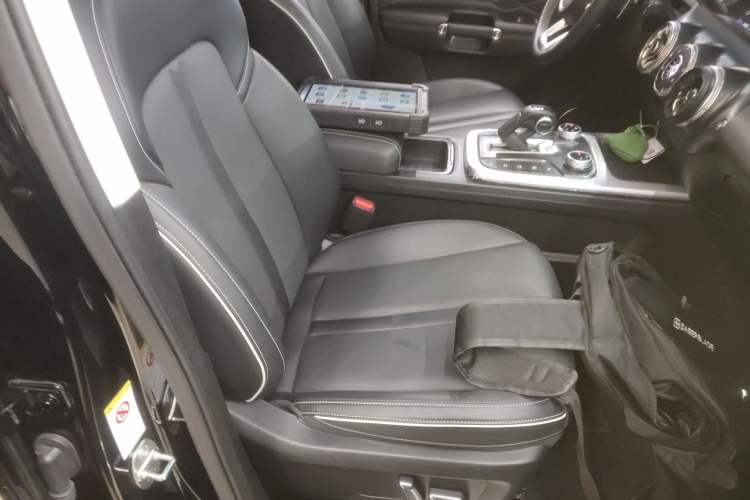 Used Tank 300 2021 Off-Road Edition 2.0T Conqueror Right Front Seat
