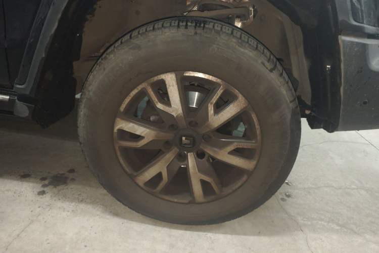 Used Tank 300 2021 City Edition 2.0T—Truly Stylish Right Front Wheel Hub