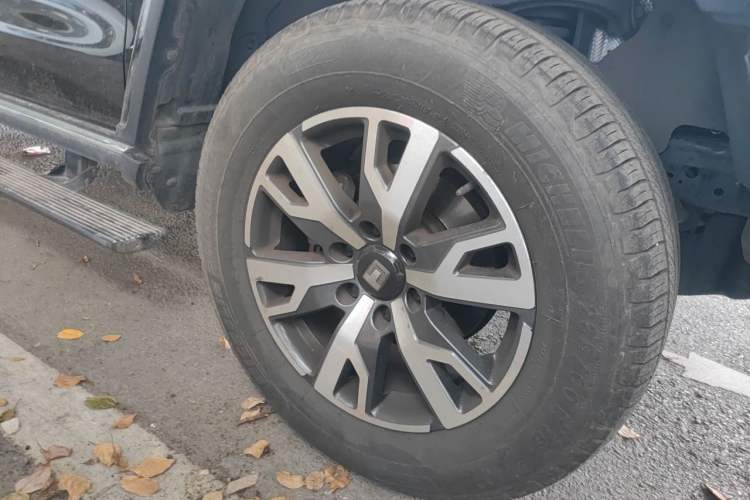 Used Tank 300 2021 City Edition 2.0T—Truly Stylish Right Front Wheel Hub