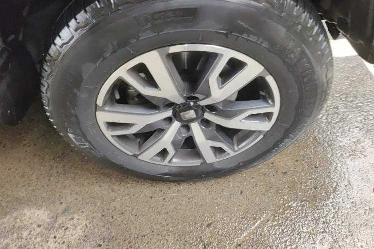 Used Tank 300 2021 City Edition 2.0T—Truly Stylish Right Front Wheel Hub