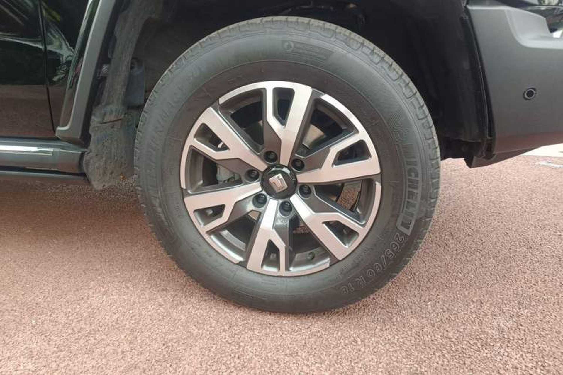Used Tank 300 2021 City Edition 2.0T—Truly Stylish Right Front Wheel Hub