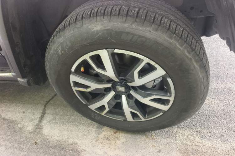 Used Tank 300 2021 City Edition 2.0T—Truly Stylish Right Front Wheel Hub