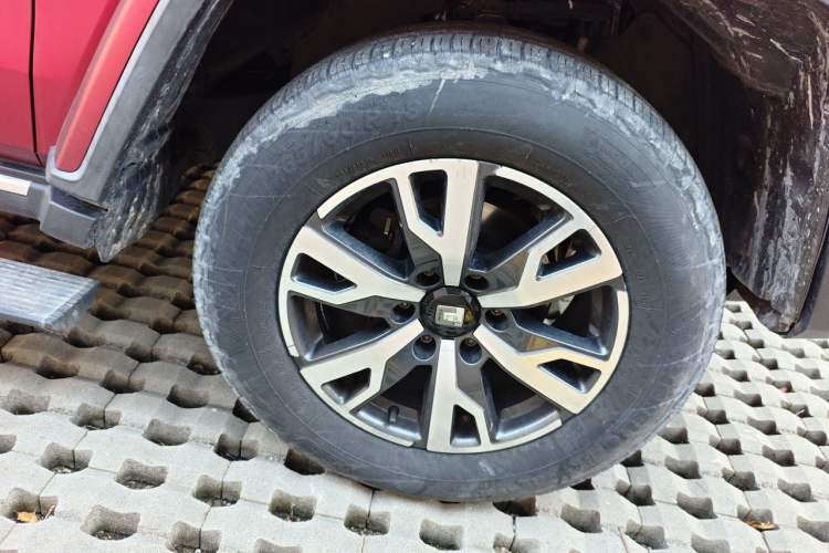 Used Tank 300 2021 City Edition 2.0T—Truly Stylish Right Front Wheel Hub