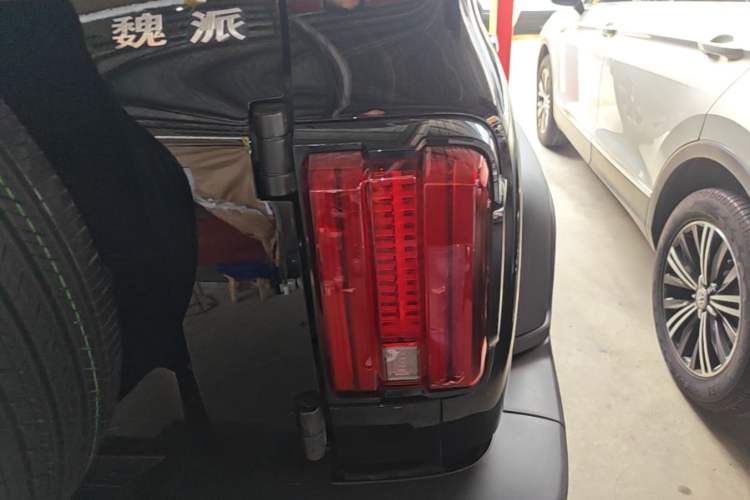 Used Tank 300 2021 Off-Road Edition 2.0T Challenger Right Rear Taillight