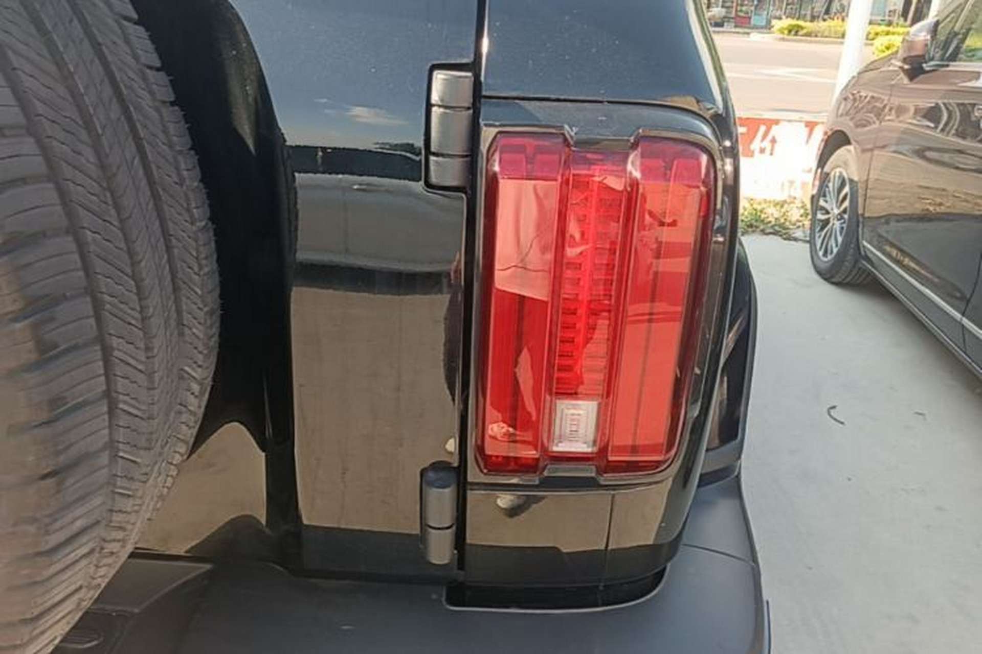 Used Tank 300 2021 City Edition 2.0T—Truly Stylish Right Rear Taillight