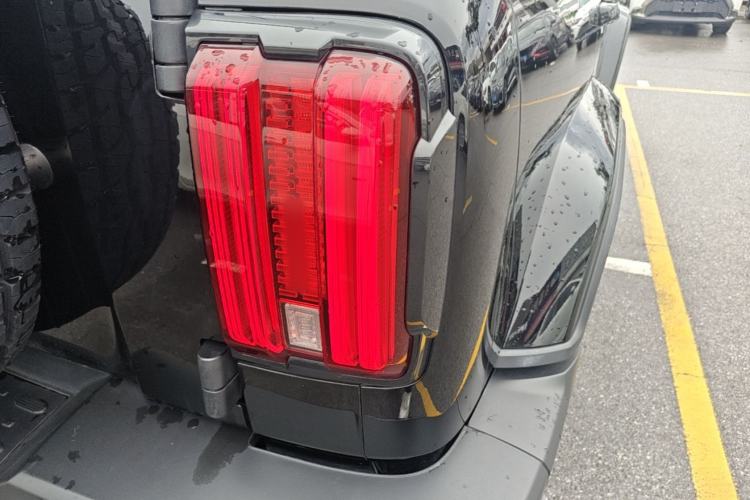 Used Tank 300 2021 City Edition 2.0T—Truly Stylish Right Rear Taillight