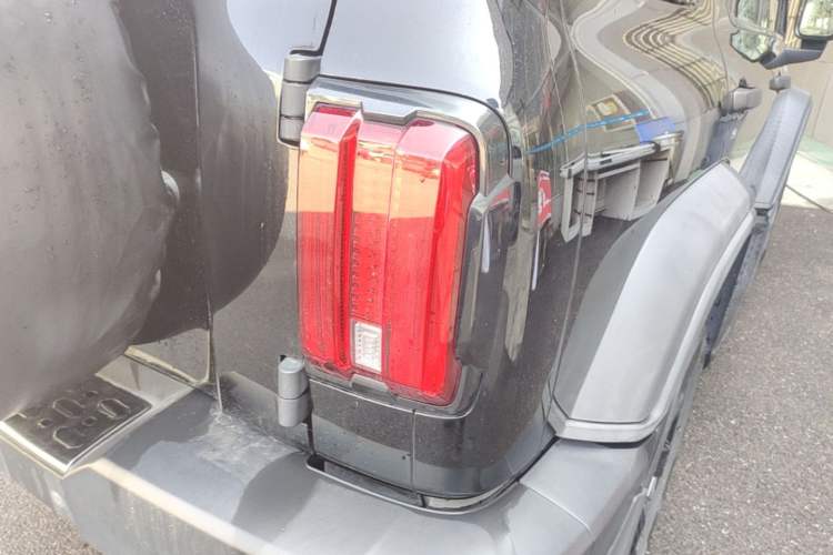 Used Tank 300 2021 Off-Road Edition 2.0T Challenger Right Rear Taillight