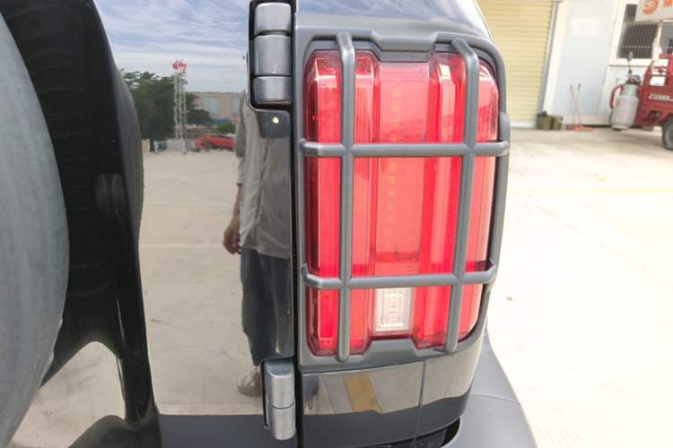 Used Tank 300 2021 Off-Road Edition 2.0T Challenger Right Rear Taillight