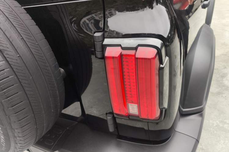 Used Tank 300 2021 Off-Road Edition 2.0T Challenger Right Rear Taillight