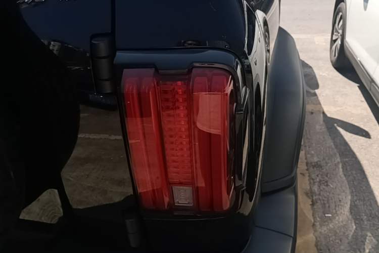 Used Tank 300 2021 Off-Road Edition 2.0T Challenger Right Rear Taillight