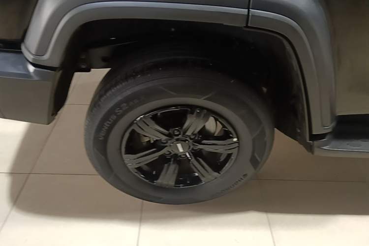 Used Tank 300 2021 Off-Road Edition 2.0T Conqueror Right Rear Wheel Hub