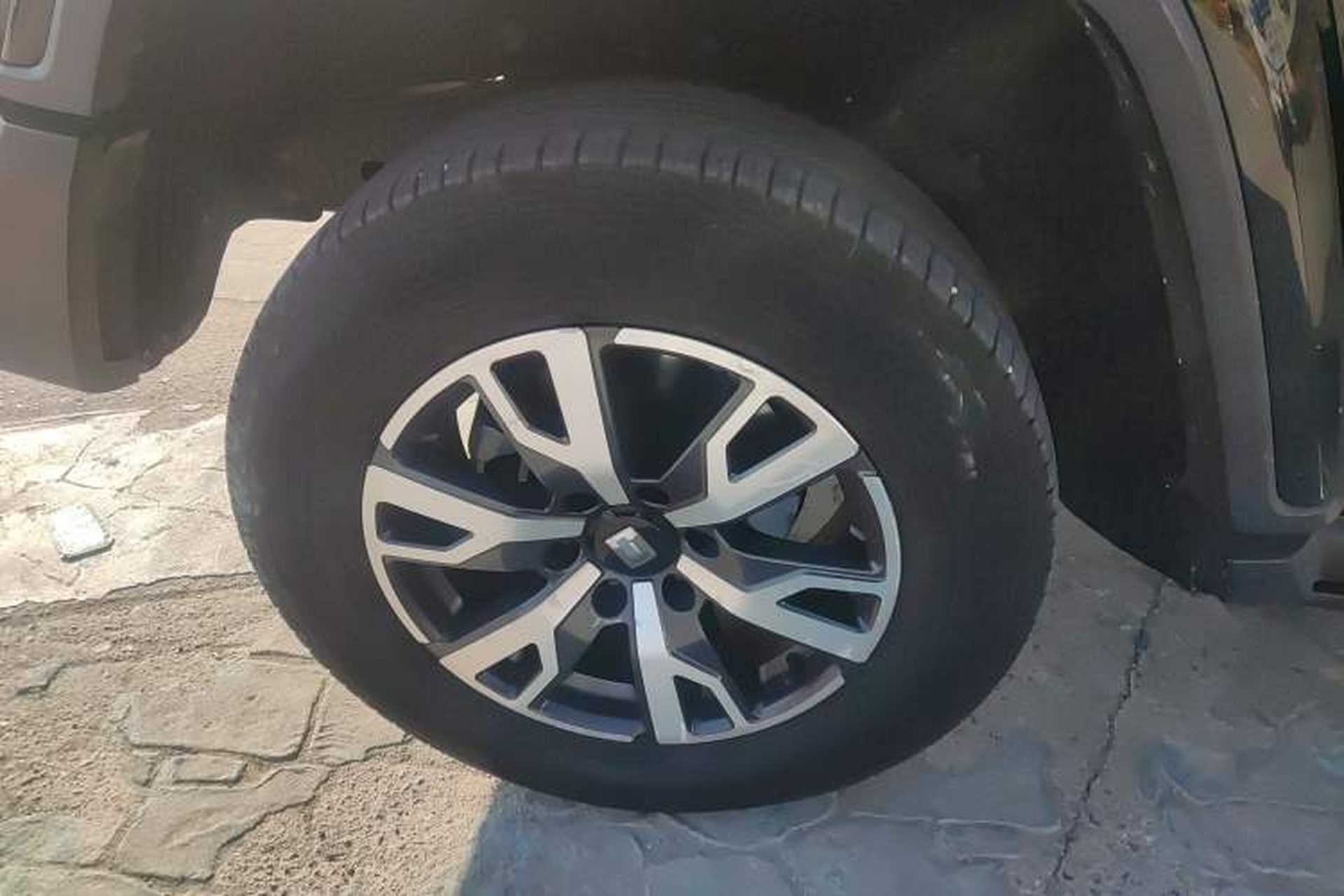 Used Tank 300 2021 City Edition 2.0T—Truly Stylish Right Rear Wheel Hub