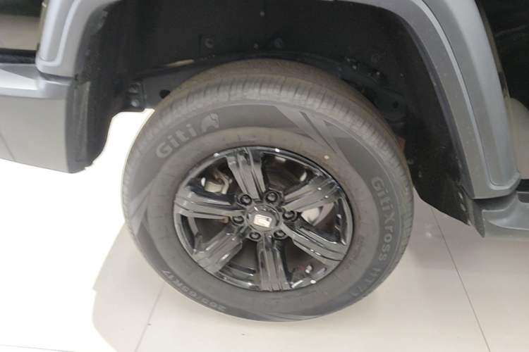 Used Tank 300 2021 Off-Road Edition 2.0T Conqueror Right Rear Wheel Hub