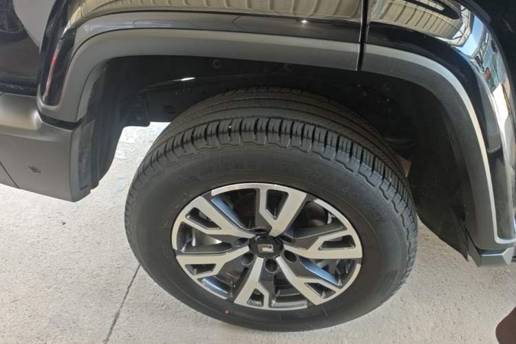 Used Tank 300 2021 City Edition 2.0T—Truly Stylish Right Rear Wheel Hub