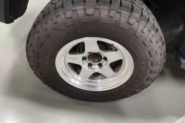 Used Tank 300 2021 Off-Road Edition 2.0T Conqueror Right Rear Wheel Hub