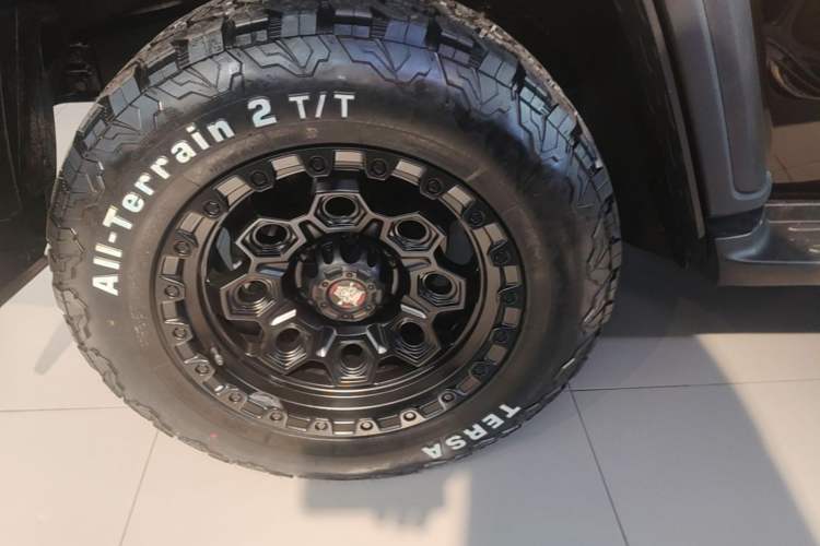 Used Tank 300 2021 Off-Road Edition 2.0T Conqueror Right Rear Wheel Hub