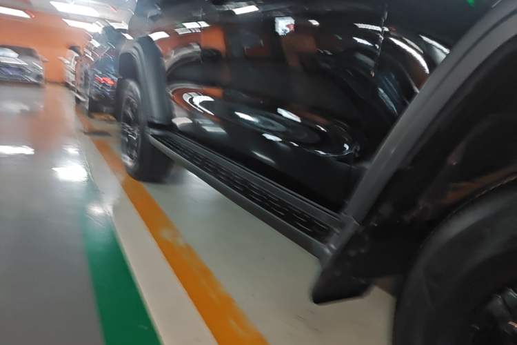 Used Tank 300 2021 Off-Road Edition 2.0T Conqueror Right Side Sill