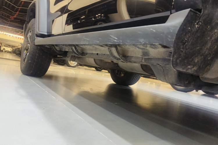 Used Tank 300 2021 Off-Road Edition 2.0T Conqueror Right Side Sill