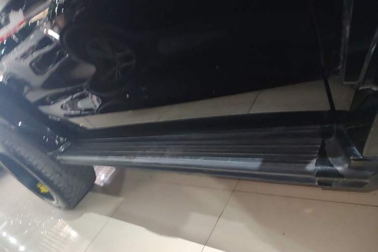 Used Tank 300 2021 Off-Road Edition 2.0T Conqueror Right Side Sill