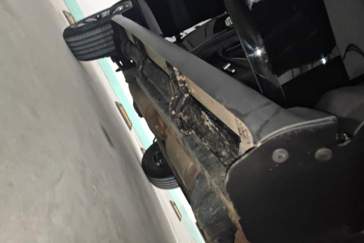 Used Tank 300 2021 Off-Road Edition 2.0T Conqueror Right Side Sill