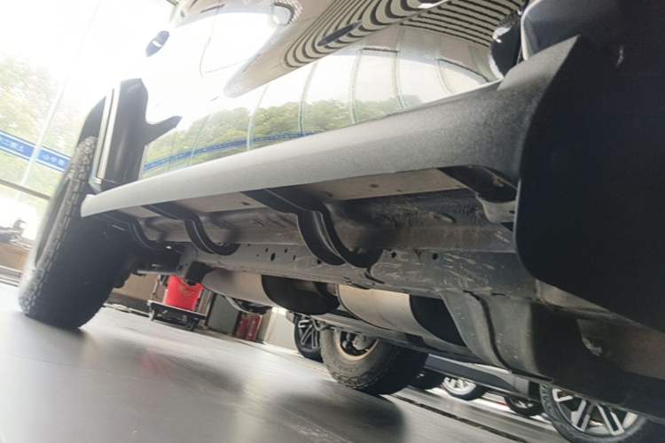 Used Tank 300 2021 Off-Road Edition 2.0T Conqueror Right Side Sill