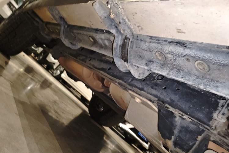 Used Tank 300 2021 Off-Road Edition 2.0T Conqueror Right Side Sill