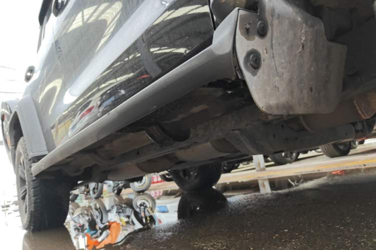 Used Tank 300 2021 Off-Road Edition 2.0T Challenger Right Side Sill