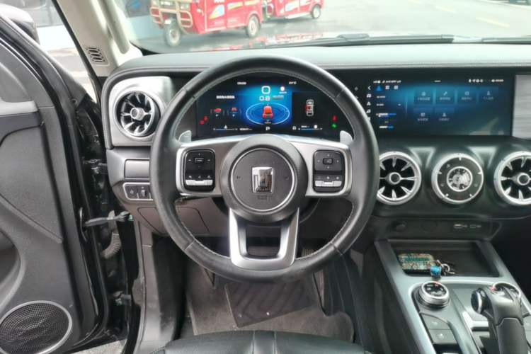 Used Tank 300 2021 City Edition 2.0T—Truly Stylish Steering Wheel