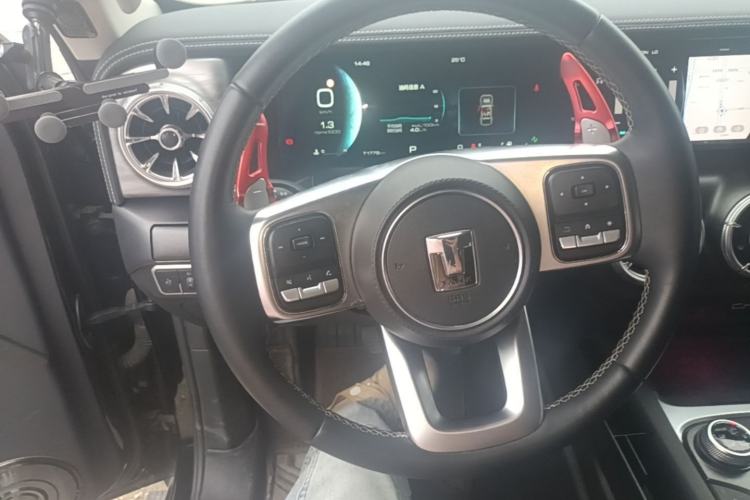 Used Tank 300 2021 City Edition 2.0T—Truly Stylish Steering Wheel