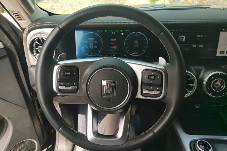 Used Tank 300 2021 City Edition 2.0T—Truly Stylish Steering Wheel