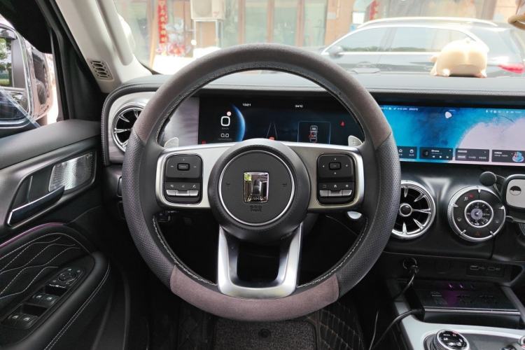 Used Tank 300 2021 City Edition 2.0T—Truly Stylish Steering Wheel