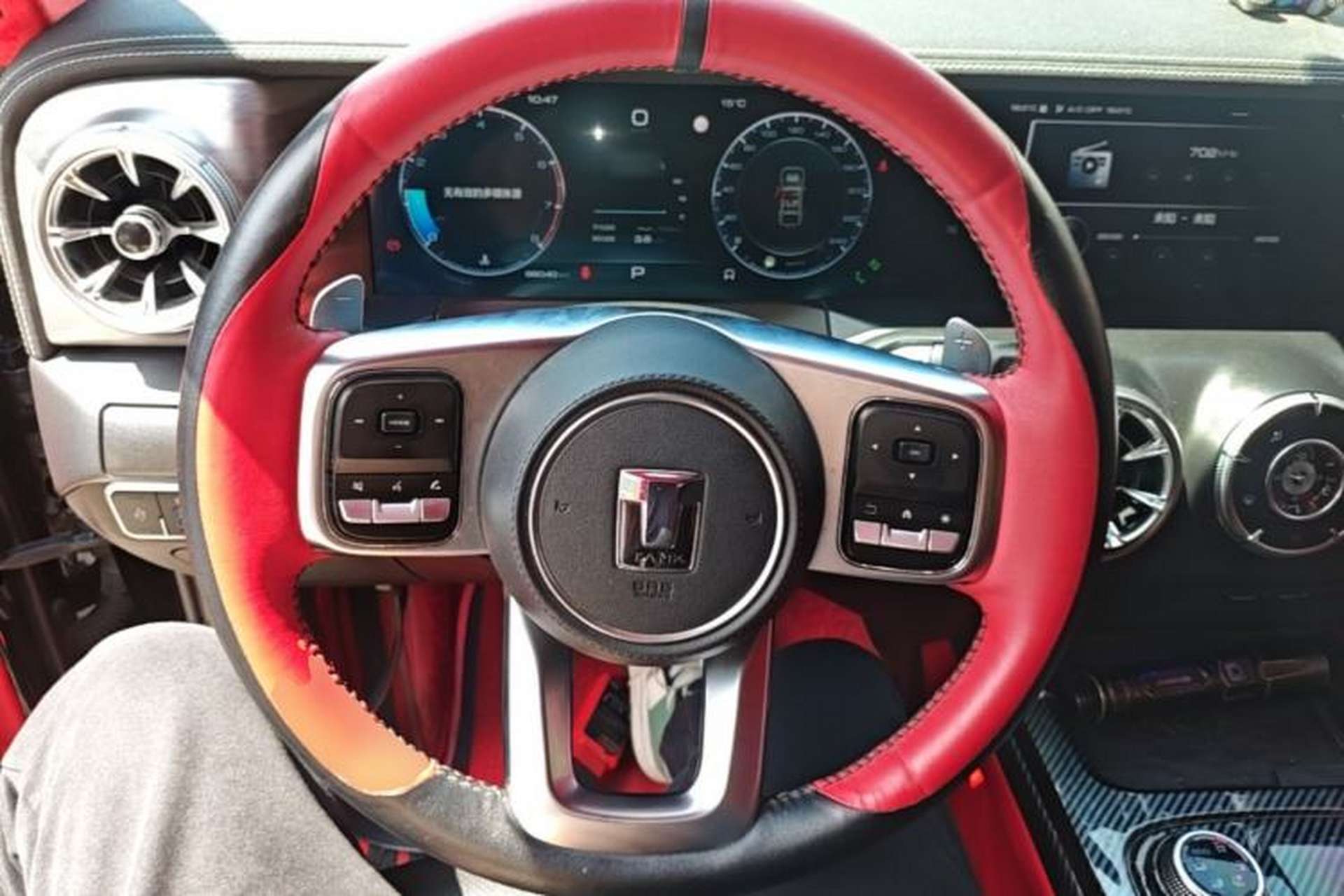 Used Tank 300 2021 City Edition 2.0T—Truly Stylish Steering Wheel