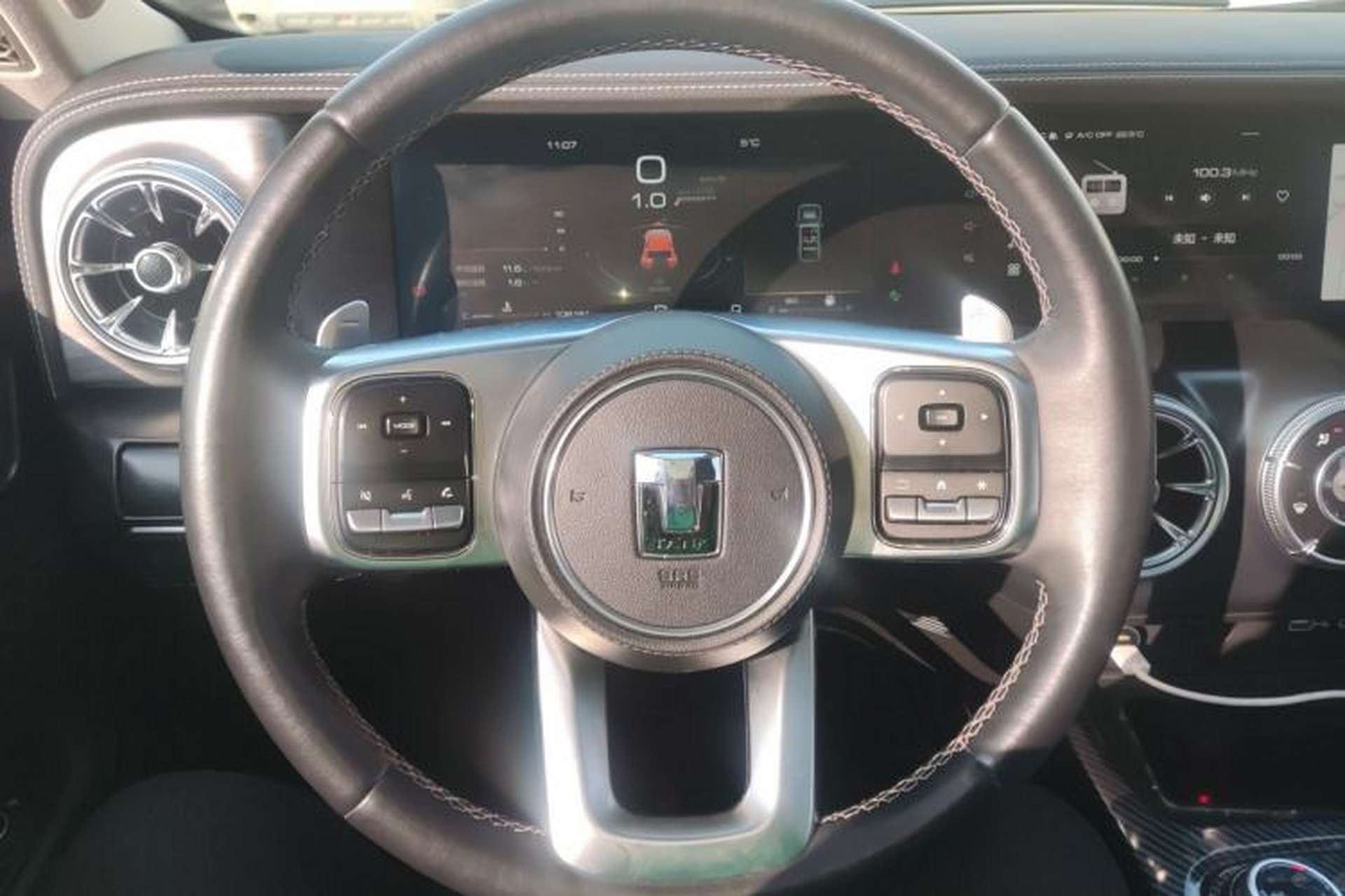 Used Tank 300 2021 City Edition 2.0T—Truly Stylish Steering Wheel