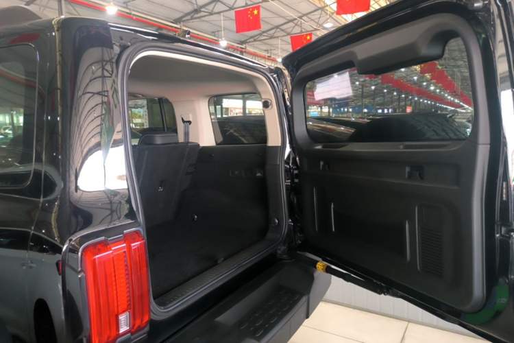 Used Tank 300 2021 Off-Road Edition 2.0T Conqueror Trunk