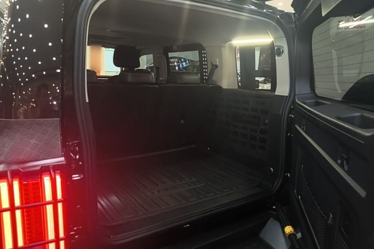 Used Tank 300 2021 Off-Road Edition 2.0T Conqueror Trunk