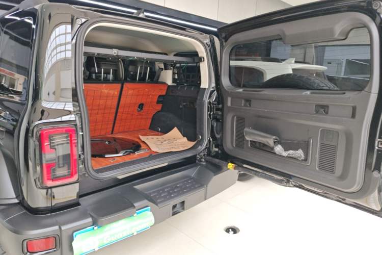 Used Tank 300 2021 Off-Road Edition 2.0T Conqueror Trunk